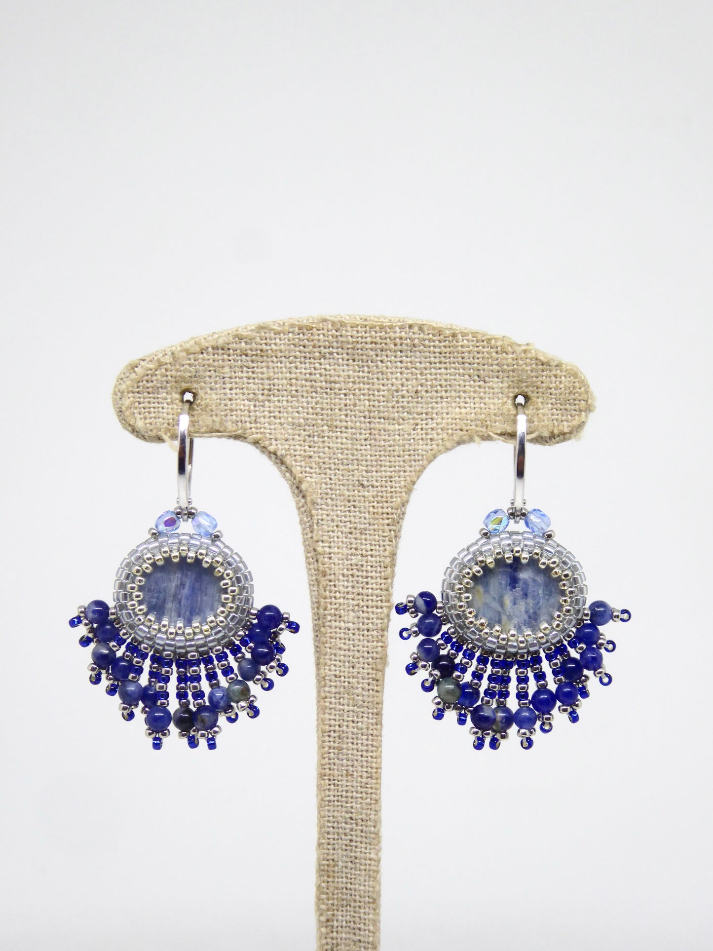 Verso boucles d'oreilles Fortaleza - Tiss'Mé - sertissage pierre naturelle Cyanite/Kyanite - perles Miyuki