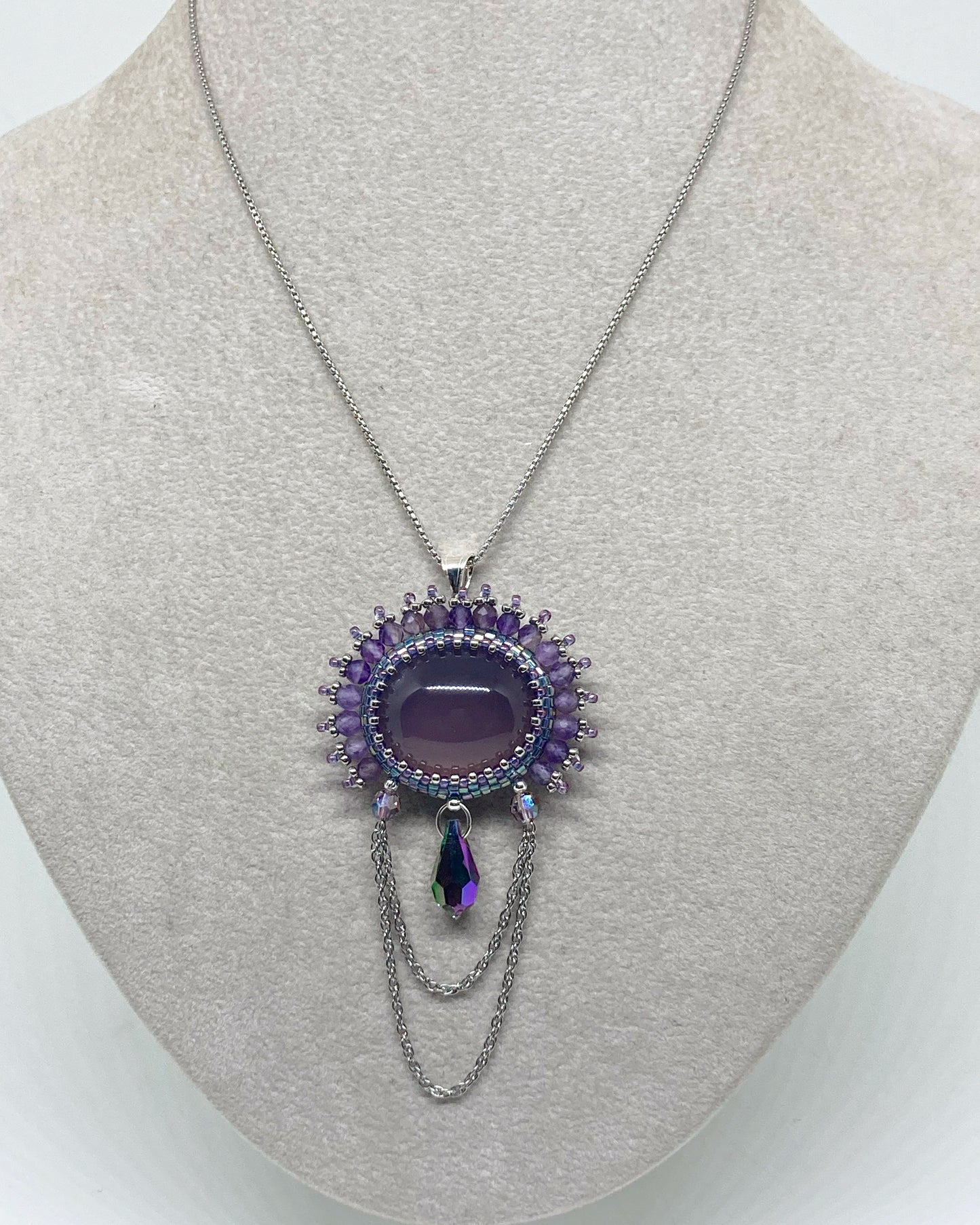 COLLIER BORNEO