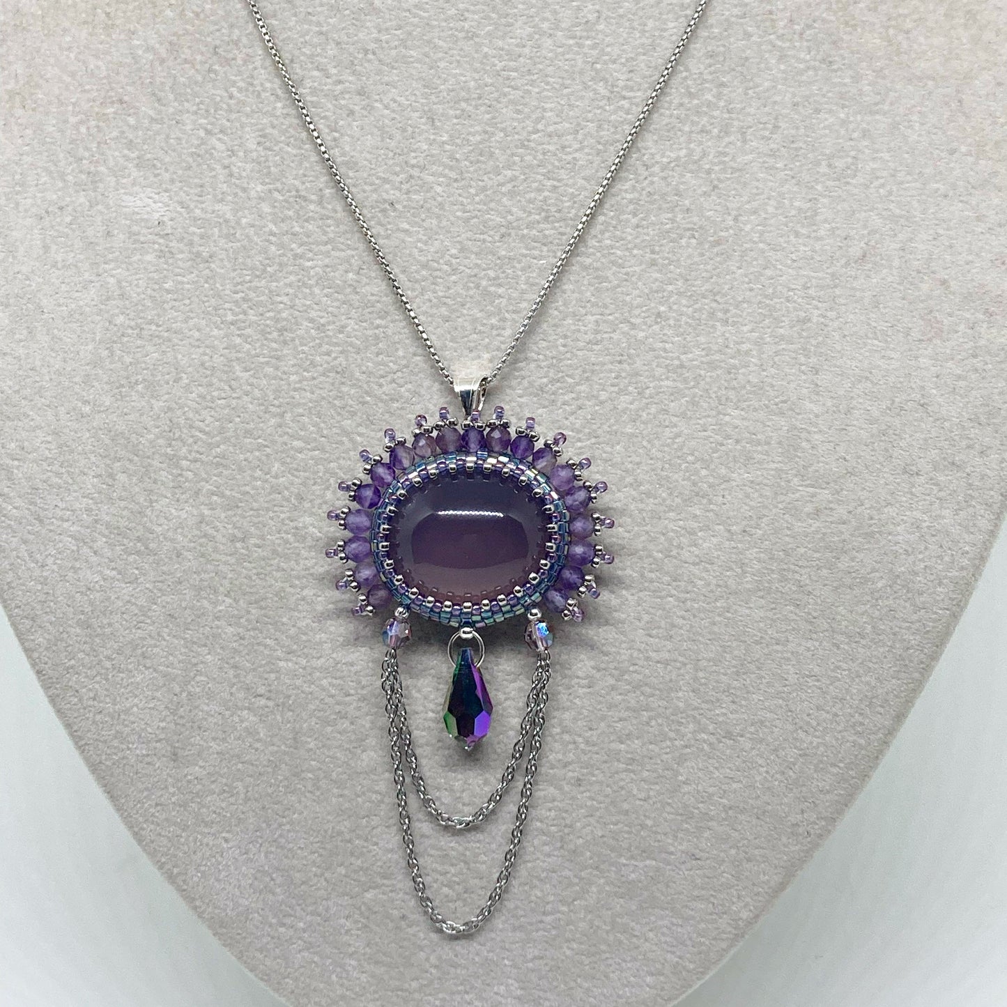 Collier Borneo Tiss’Mé - pierre naturelle Calcédoine violette - tissage perles Miyuki - argent 925 - artisanat d'art