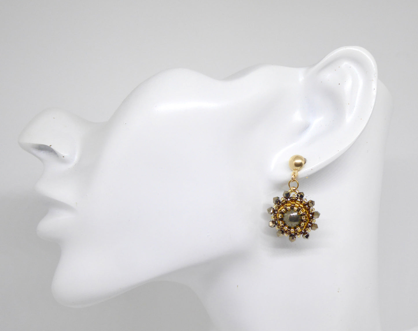 Boucles d'oreilles Soleil - pierre portée Pyrite - Bijoux artisanaux Tiss'Mé