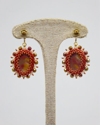 Verso boucles d'oreilles Meusnes - Tiss'Mé - sertissage minéral naturel Silex Jaspe rouge orangé - perles Miyuki