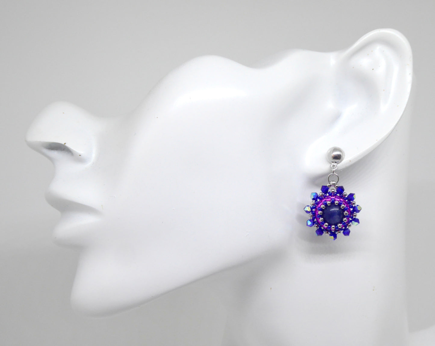 Boucles d'oreilles Saturne - pierre portée Sodalite - Bijoux artisanaux Tiss'Mé