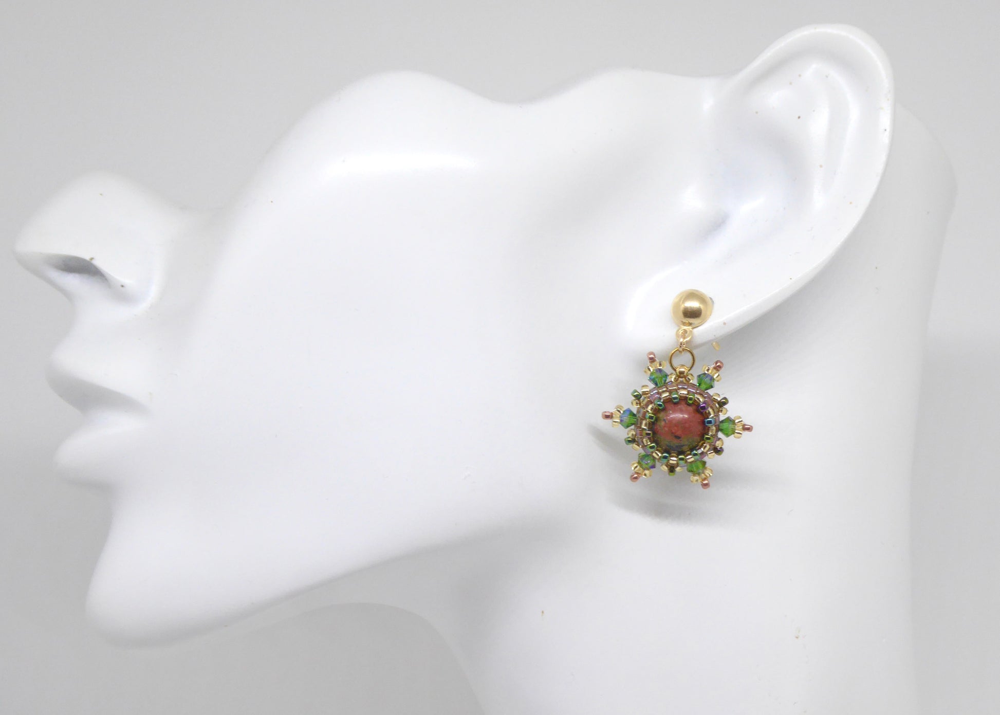 Boucles d'oreilles Lune - pierre portée Jaspe Unakite - Bijoux artisanaux Tiss'Mé
