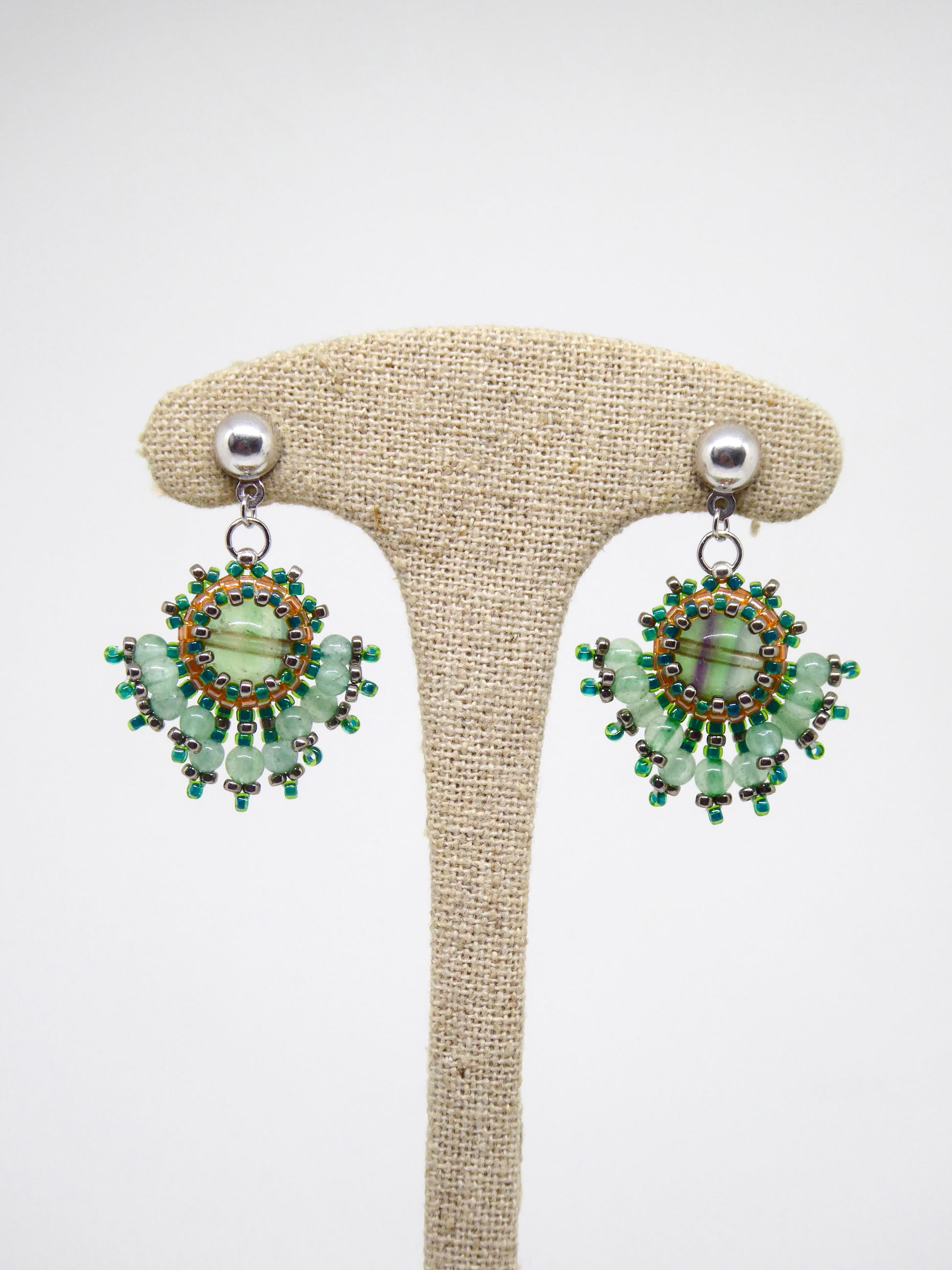Boucles d’oreilles Lune - Tiss’Mé - pierre naturelle Fluorite/Fluorine - tissage perles Miyuki - argent 925/1000
