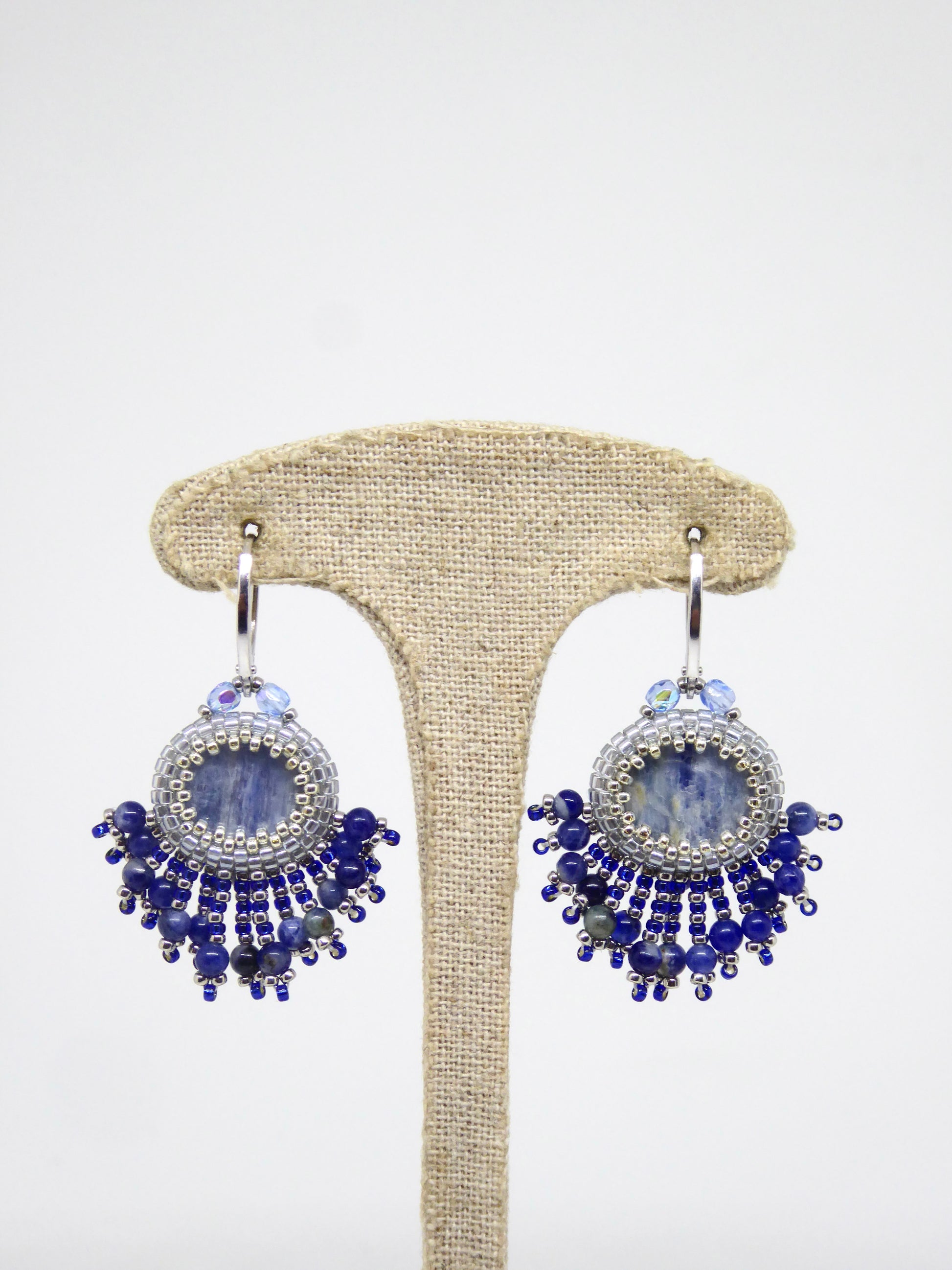Verso boucles d'oreilles Fortaleza - Tiss'Mé - sertissage pierre naturelle Cyanite/Kyanite - perles Miyuki