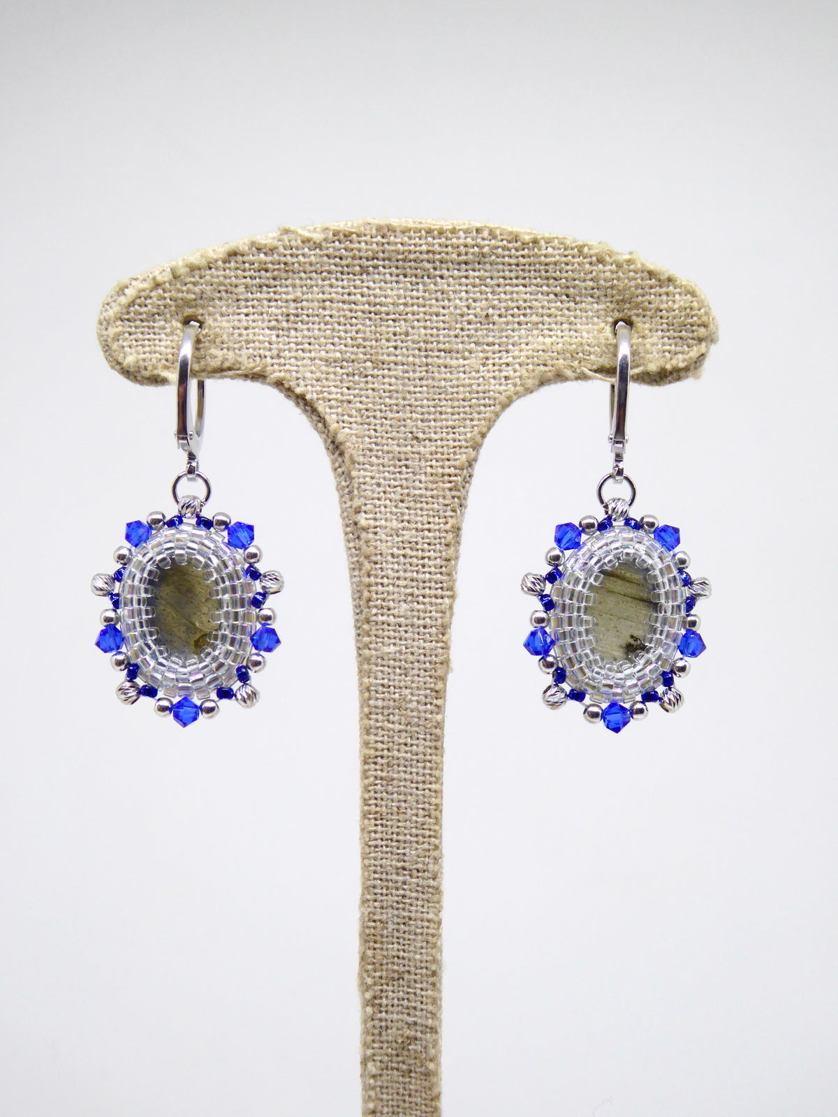 Verso boucles d'oreilles Sofia - Tiss'Mé - sertissage pierre naturelle Labradorite - perles Miyuki 