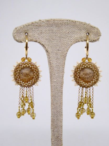 Verso boucles d'oreilles Sumatra - Tiss'Mé - sertissage minéral naturel Corail fossile - perles Miyuki