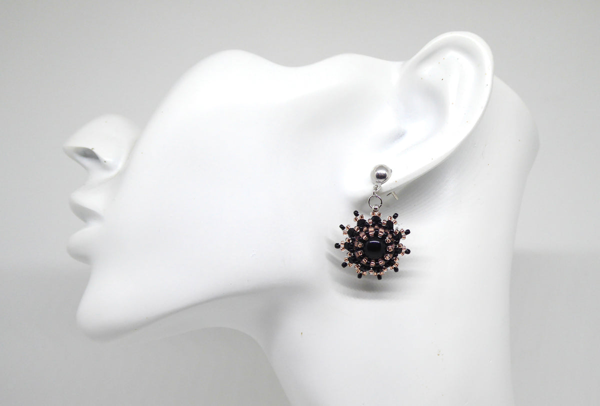 Boucles d'oreilles Mars - pierre portée Tourmaline noire - Bijoux artisanaux Tiss'Mé