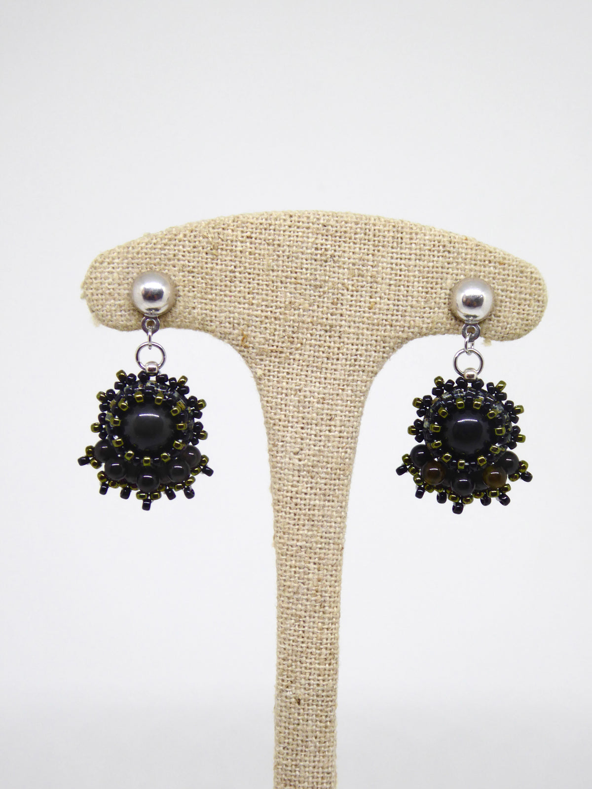 Boucles d’oreilles Mars - Tiss’Mé - pierre naturelle Obsidienne noire - tissage perles Miyuki - argent 925/1000