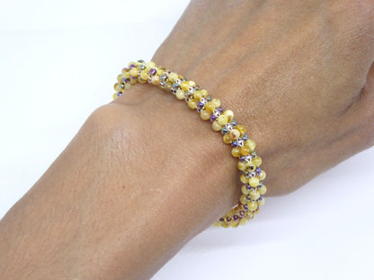 Bracelet perlé porté - pierre naturelle Ambre et rocailles Miyuki - bijou artisanal tissé main à Paris - Tiss’Mé