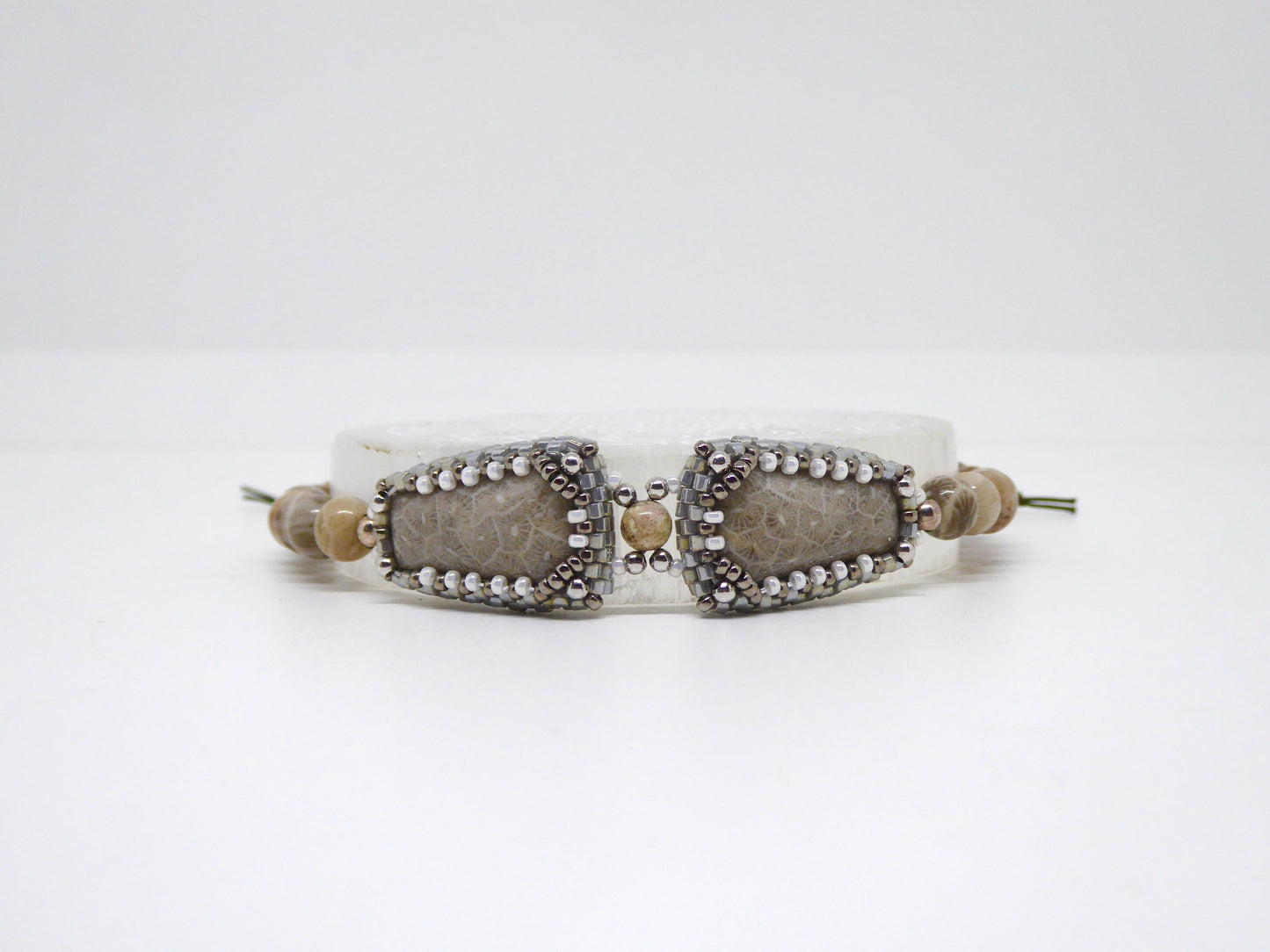Bracelet Chengdu - Tiss’Mé - minéral naturel Corail fossile - tissage perles Miyuki - bracelet homme/femme