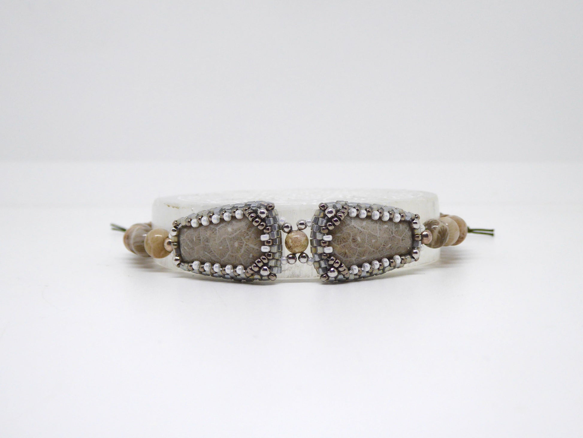 Bracelet Chengdu - Tiss’Mé - minéral naturel Corail fossile - tissage perles Miyuki - bracelet homme/femme
