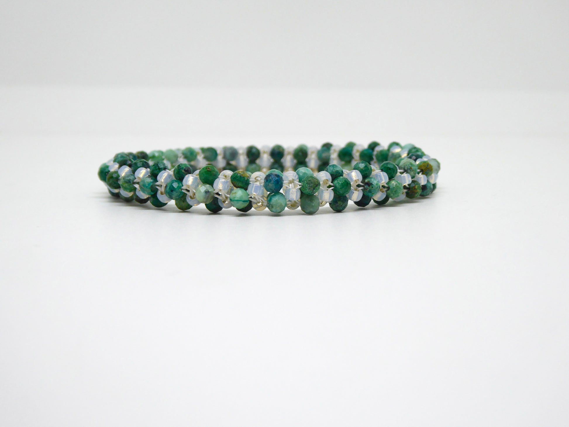 Bracelet perlé Tiss’Mé - pierre naturelle Chrysocolle et rocailles Miyuki - tissage perles fil et aiguille - artisanat d'art