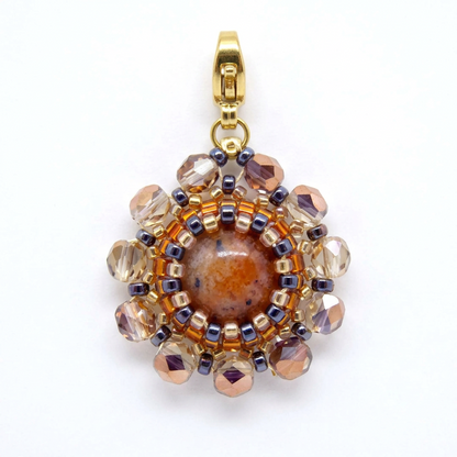 Charm/pendentif pierre naturelle Calcite orange - Tiss'Mé bijoux - artisanat paris - sertissage perles Miyuki - fait main 