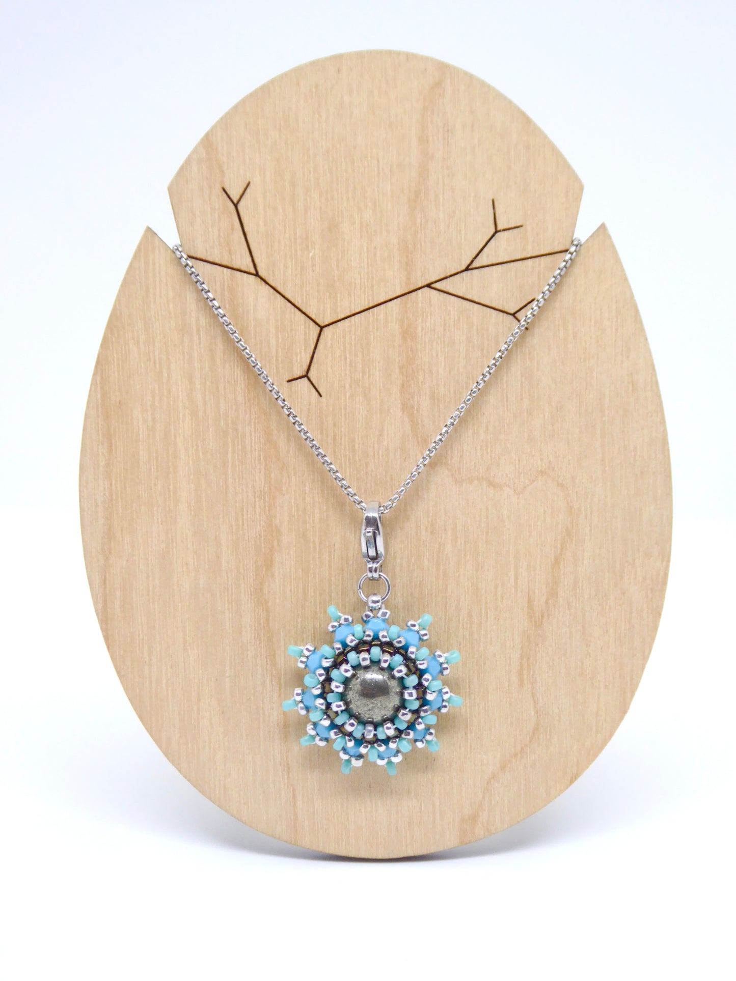 Charms - Tiss’Mé - pierre naturelle Pyrite - tissage perles Miyuki - acier inoxydable