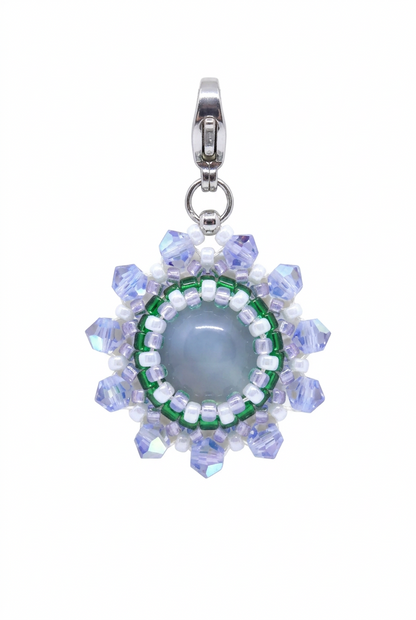 Charm/pendentif pierre naturelle Calcédoine bleue - Tiss'Mé bijoux - artisanat parisien - fait main sertissage perles Miyuki