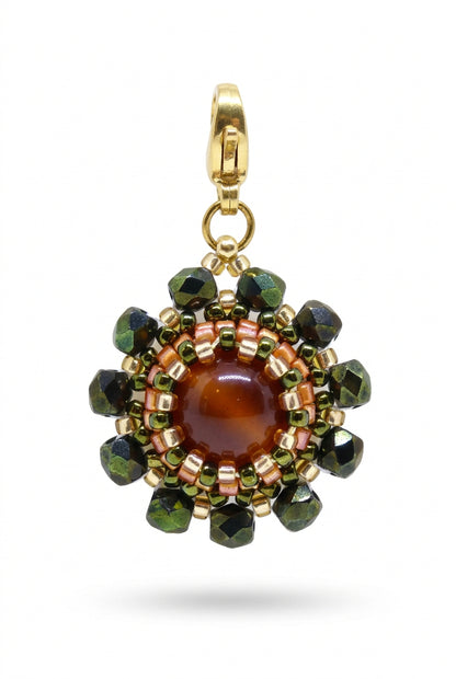 Charm/pendentif pierre naturelle Cornaline - Tiss'Mé bijoux - artisanat paris - sertissage perles Miyuki - fait main 