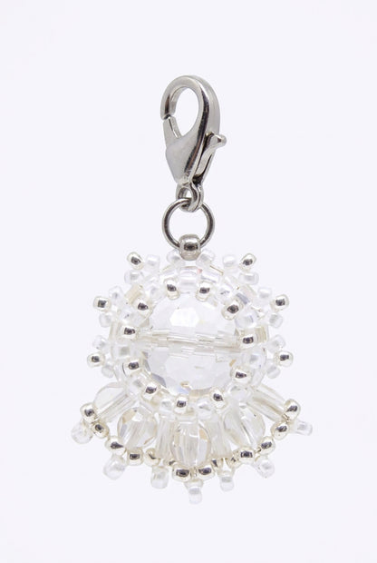Charm/pendentif pierre naturelle Cristal de roche - Tiss'Mé bijoux- artisanat paris - sertissage perles Miyuki - fait main 