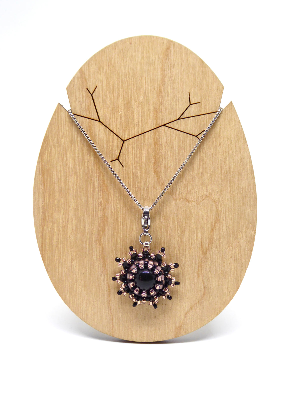 Charm - Tiss’Mé - pierre naturelle Tourmaline noire - tissage perles Miyuki - acier inoxydable