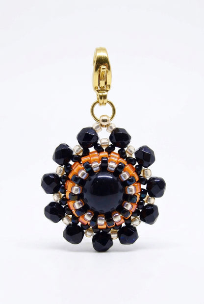 Charm/pendentif pierre naturelle Tourmaline noire - artisanat paris - Tiss'Mé bijoux - fait main - sertissage perles Miyuki