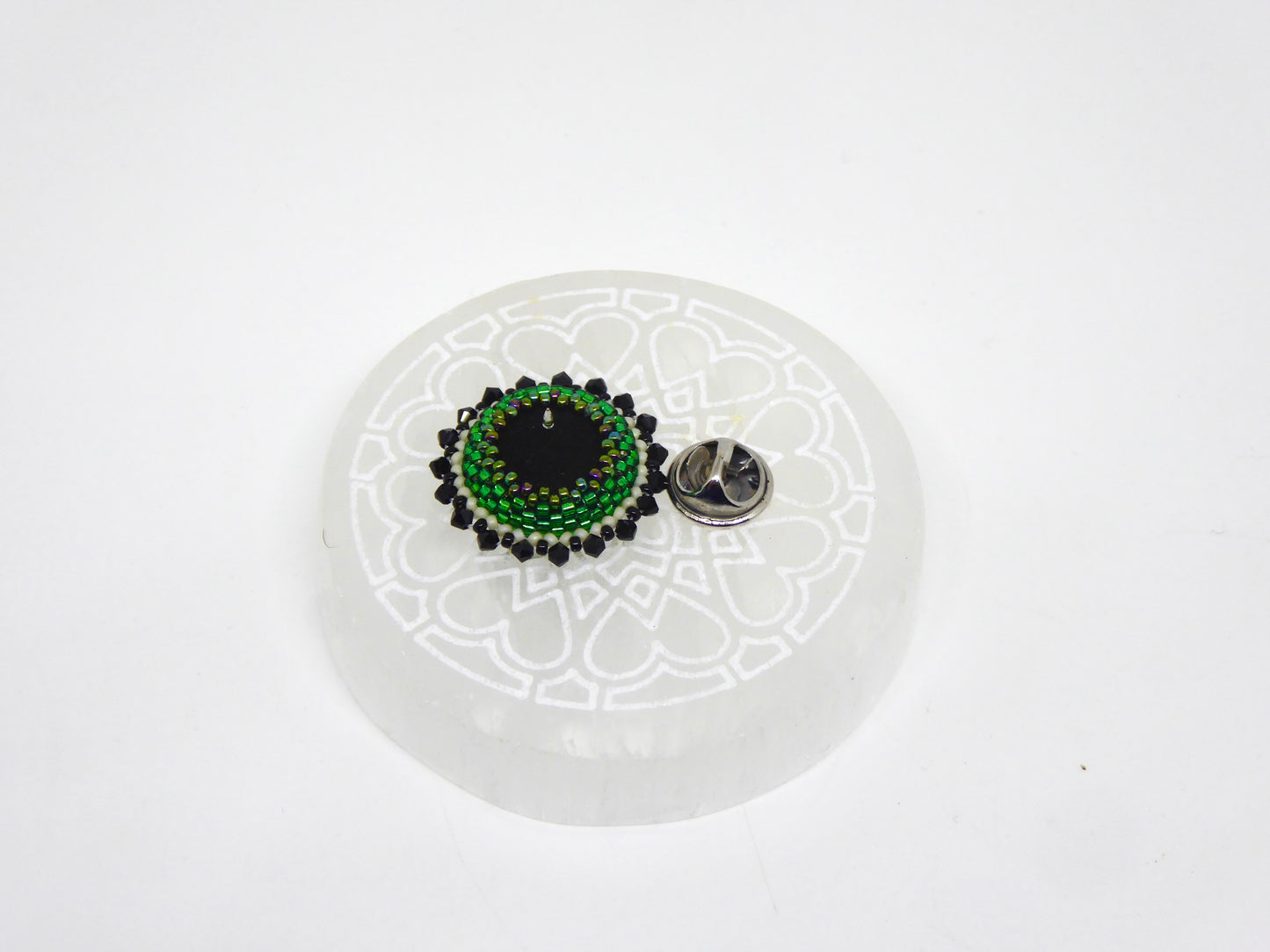 Dessous pin's Le Cap - sertissage pierre naturelle Malachite - support pin's laiton