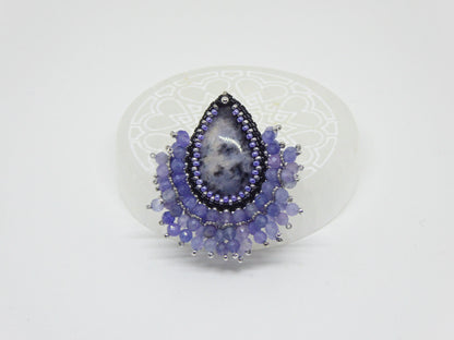 Pin’s Santa Fe Tiss’Mé - pierre naturelle Merlinite - tissage perles Miyuki - artisanat d'art